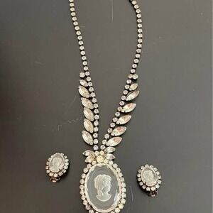 0002 Juliana D&E Delizza Elster Crystal Cameo‎ Rhinestone Necklace Earrings Set